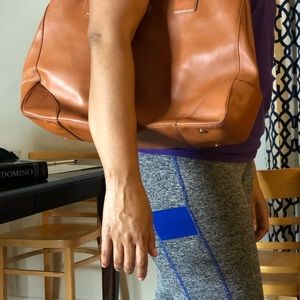 Gently used Tory Burch Tote/ Purse